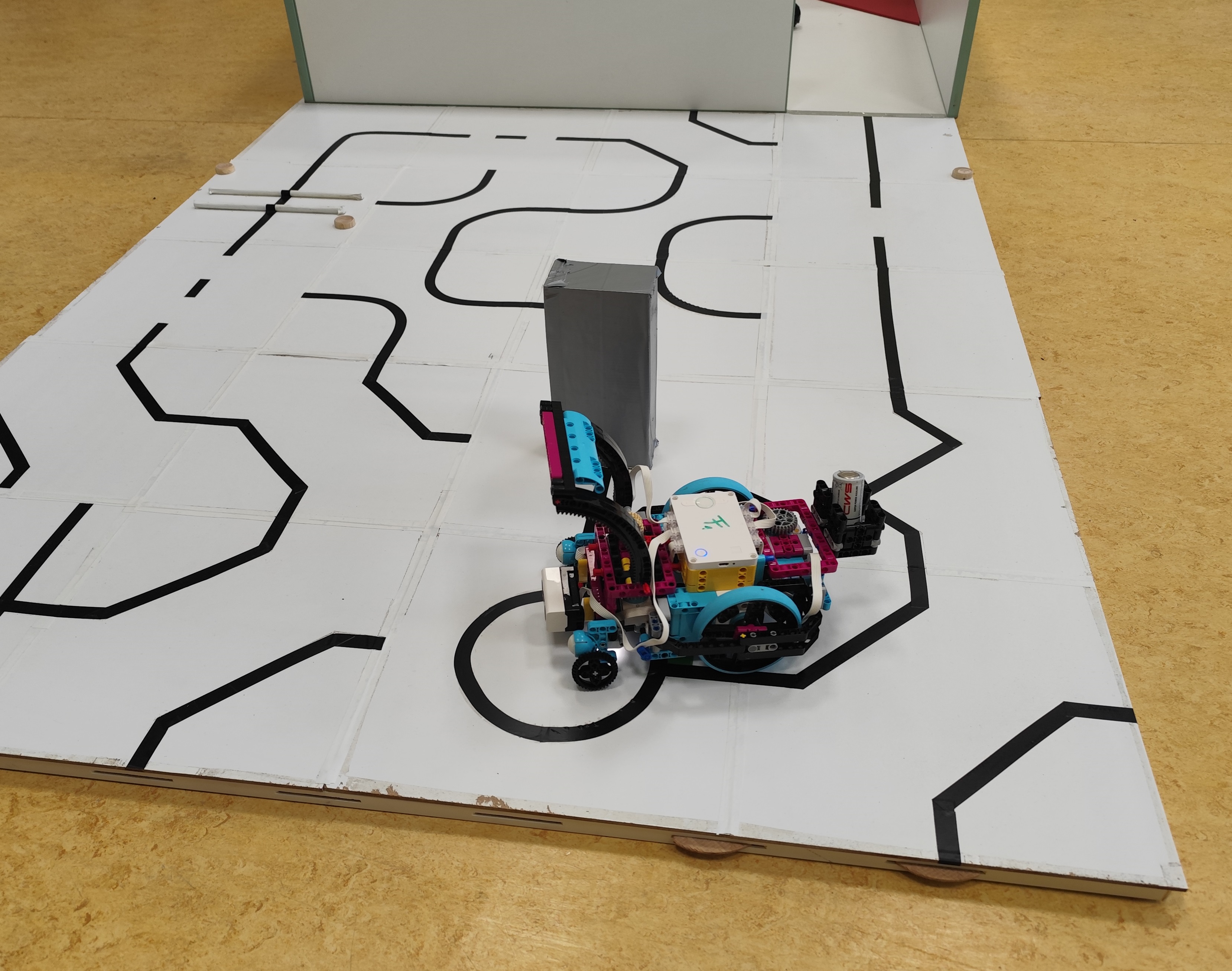 REGIJSKO TEKMOVANJE V ROBOTIKI 2025